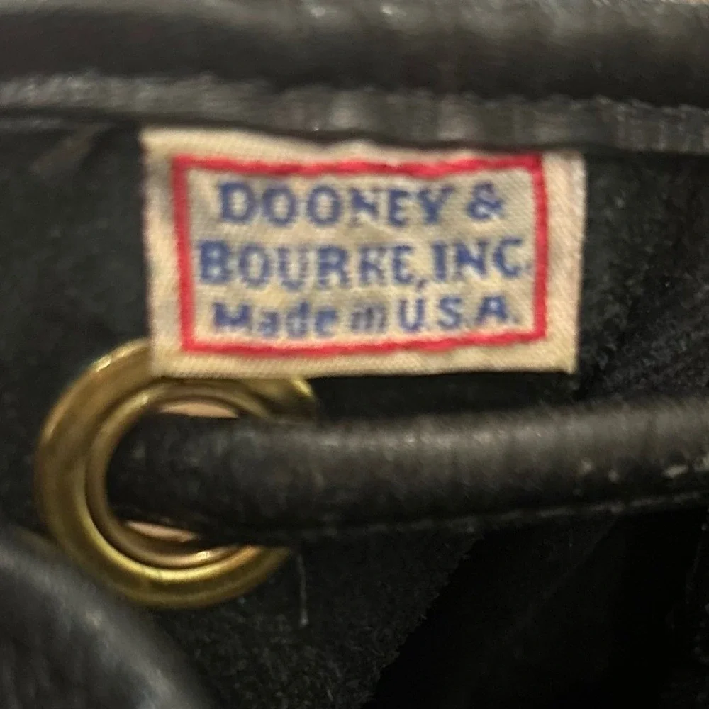 Vintage Dooney & Bourke Bucket Bag Black Pebbled Leather Tassel USA Classic